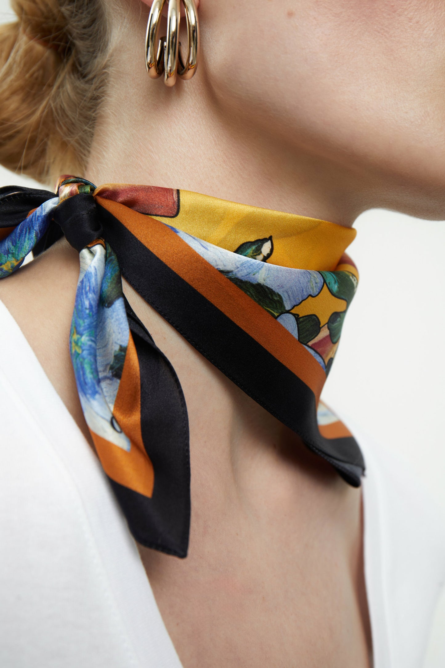 Silk pocket square "Kiss of the Sun" 44х44 (Double-sided print)